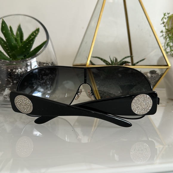 Authentic Versace Woman’s Sunglasses - Picture 6 of 8